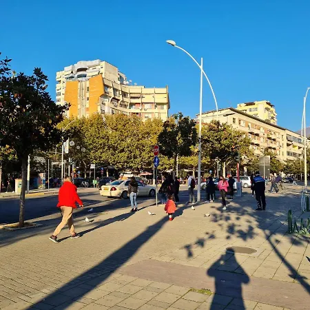 9 Kateshet * تيرانا